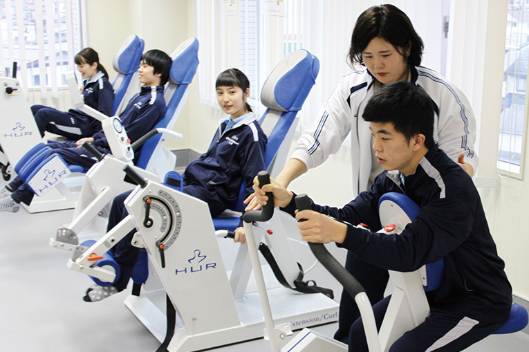 介護福祉学科 信州スポーツ医療福祉専門学校 旧校名 信州医療福祉専門学校
